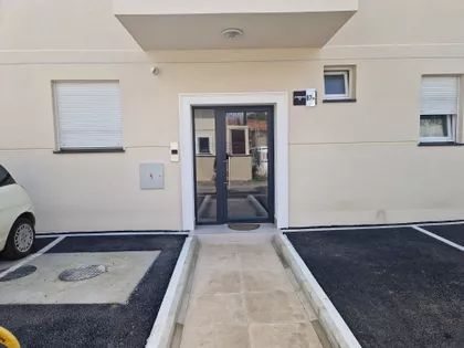 Ugrinovački Put 87Ž | 4zida.rs