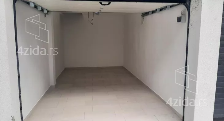 Garaža/Parking | 4zida