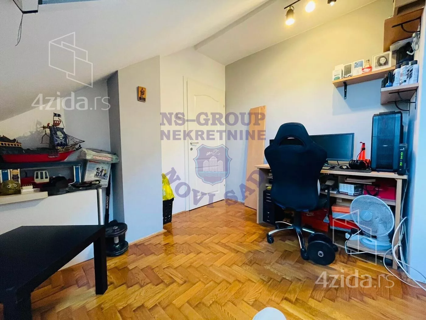 Troiposoban stan | 4zida