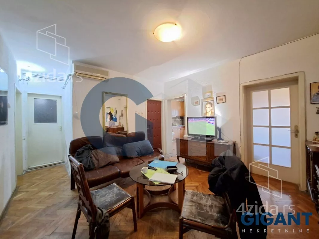 Petosoban stan | 4zida