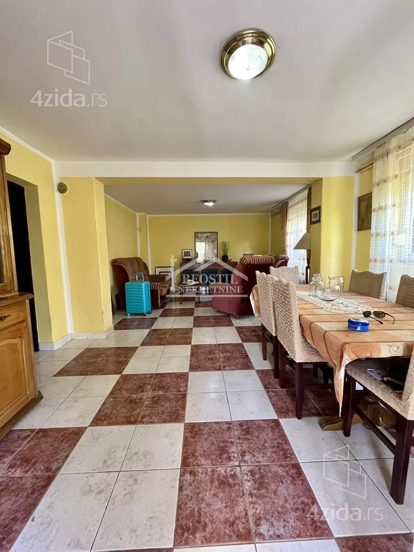 Kuća | 4zida