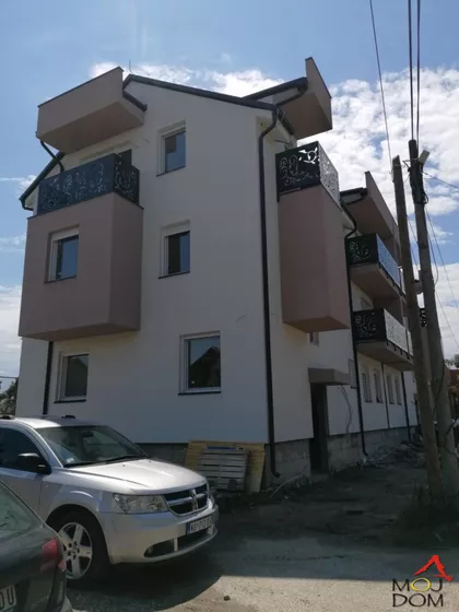 Lipov Gaj | 4zida.rs