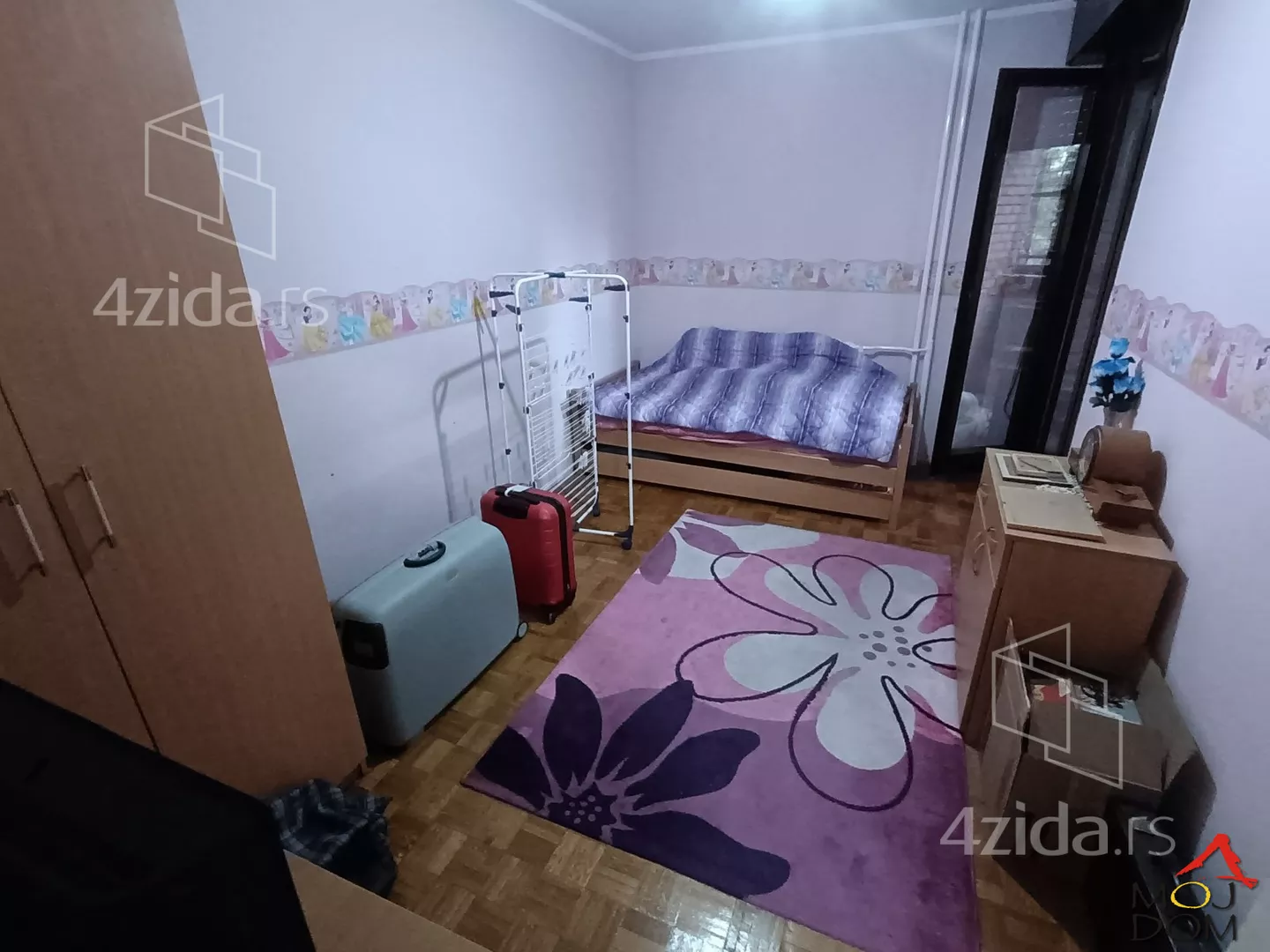 Dvoiposoban stan | 4zida