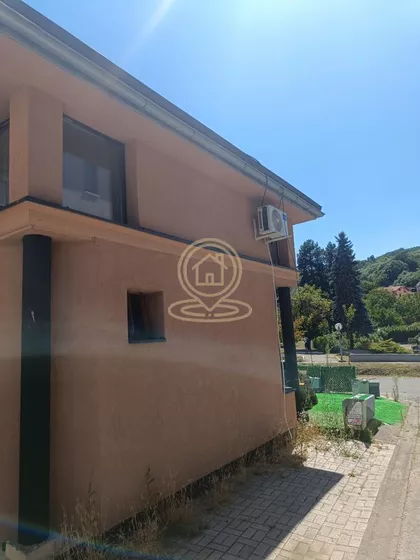Snežnik | 4zida.rs