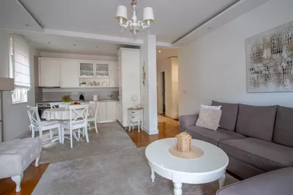 Južni Bulevar | 4zida.rs