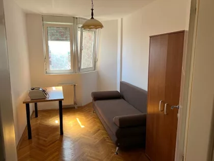 Trg Kralja Aleksandra Ujedinitelja | 4zida.rs