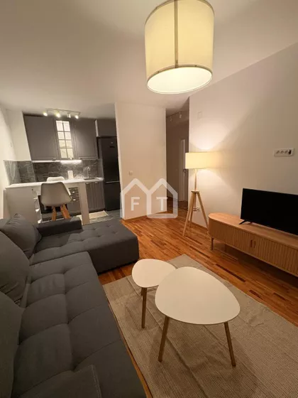 Kraljice Jelene | 4zida.rs