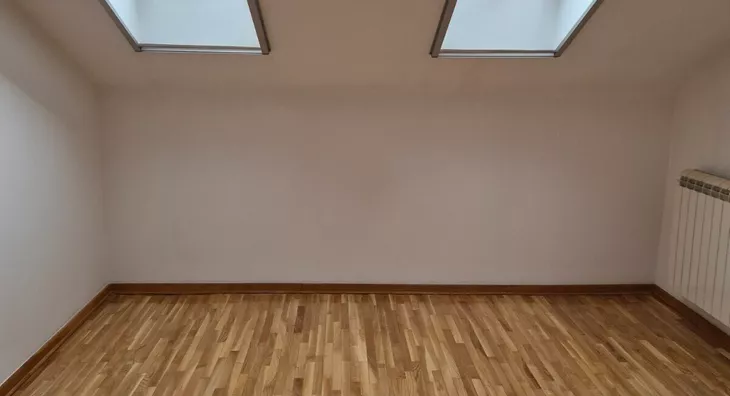 Četvoroiposoban stan | 4zida