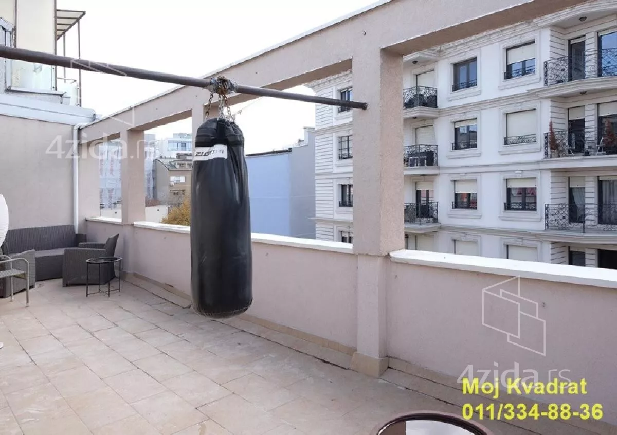 Troiposoban stan | 4zida