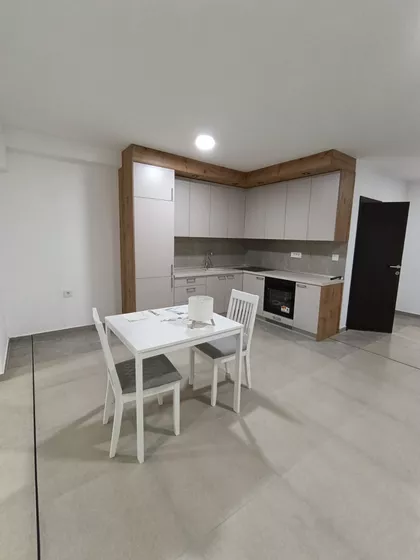 Ruže Jovanović | 4zida.rs