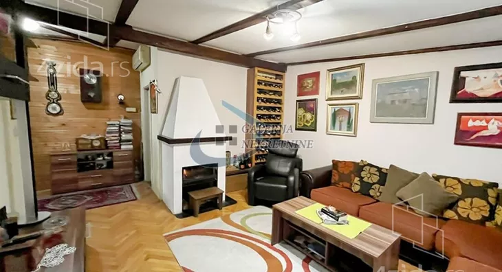 Šestosoban stan | 4zida