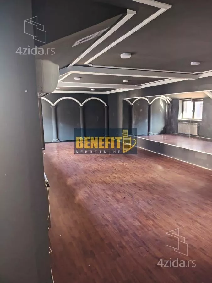 Poslovni prostor | 4zida