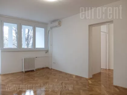 STARI MERKATOR | 4zida.rs