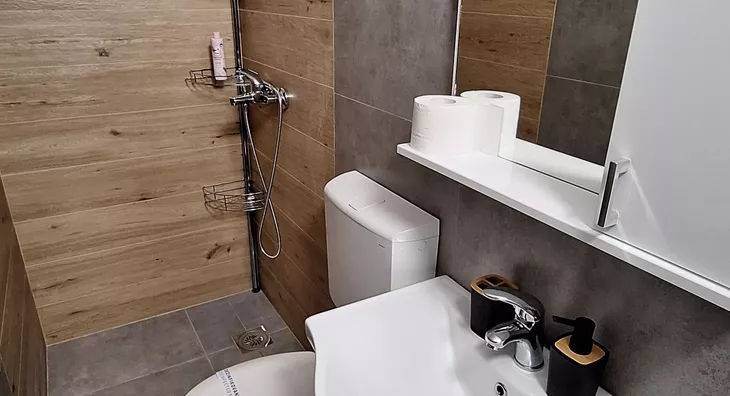 Poslovna zgrada | 4zida