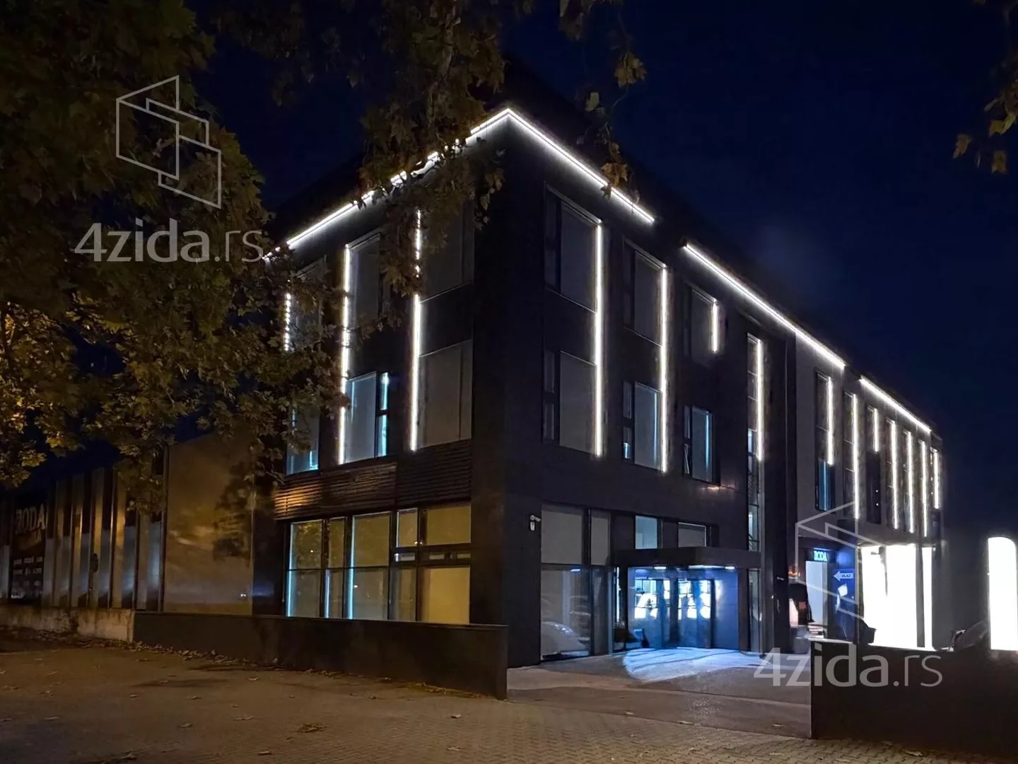 Poslovni prostor | 4zida