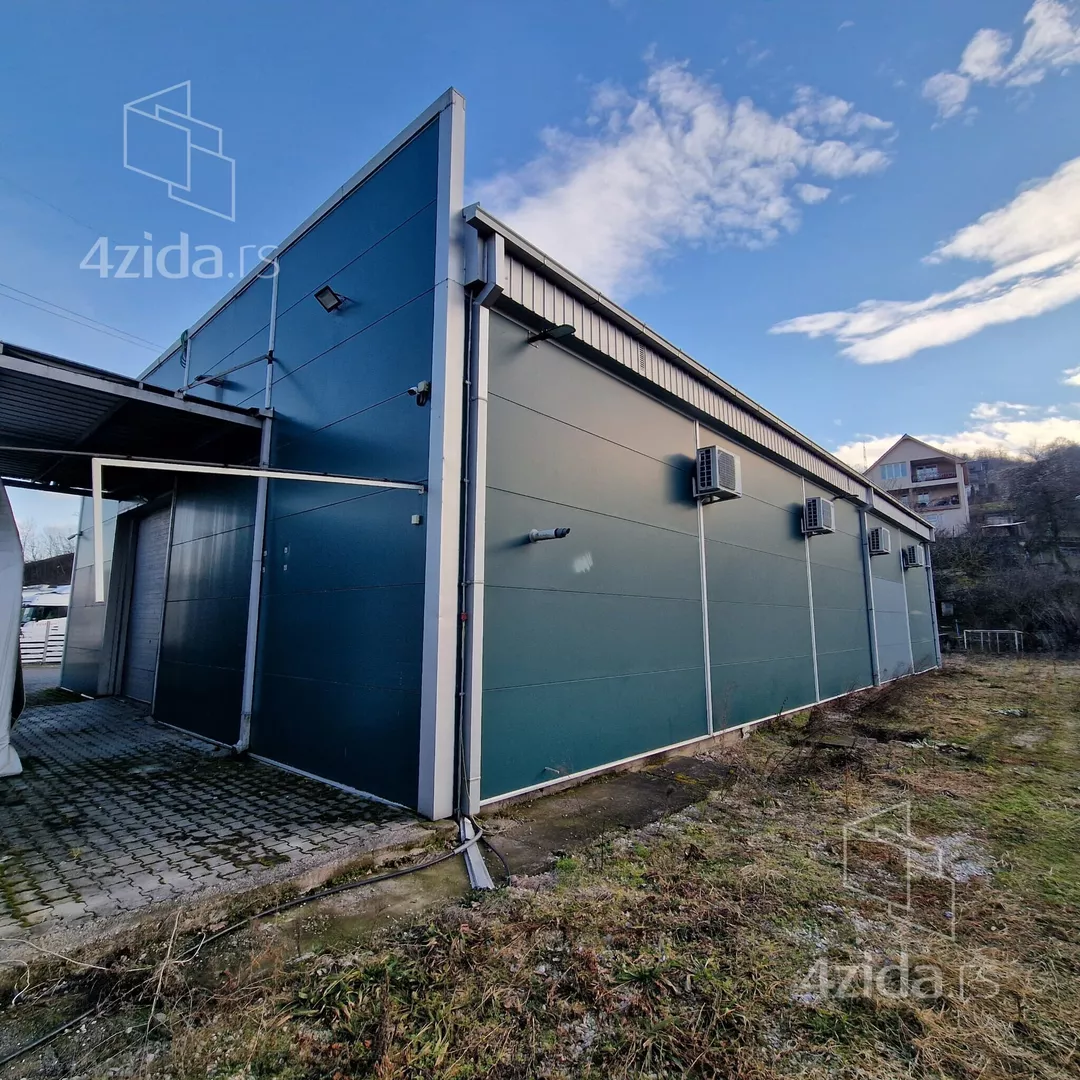 Poslovni prostor | 4zida