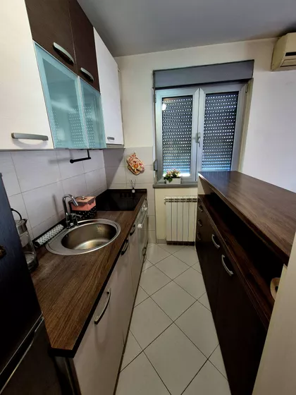 Miklošićeva 23 | 4zida.rs