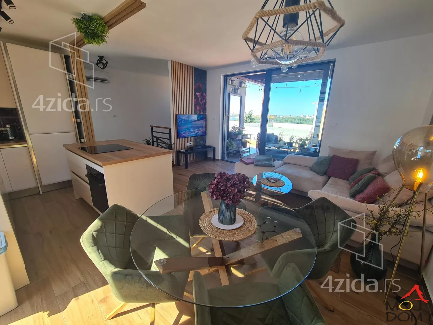 Trosoban stan | 4zida