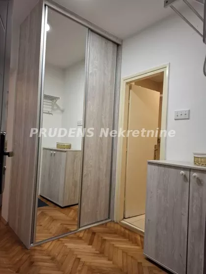 Šantićeva | 4zida.rs