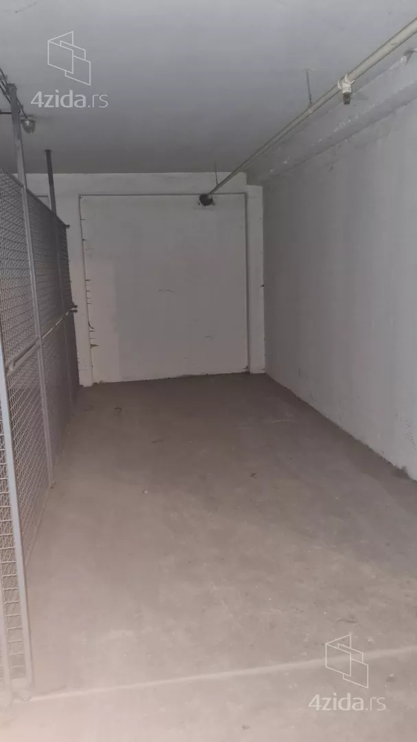 Garaža | 4zida