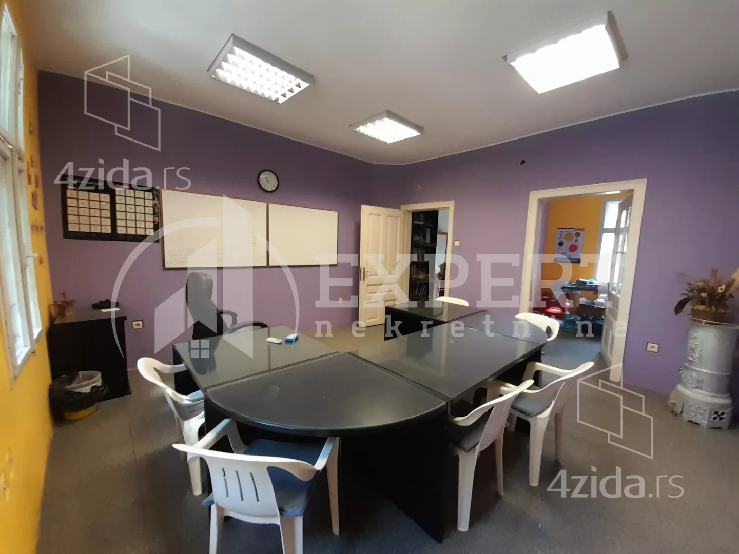 Lokal | 4zida