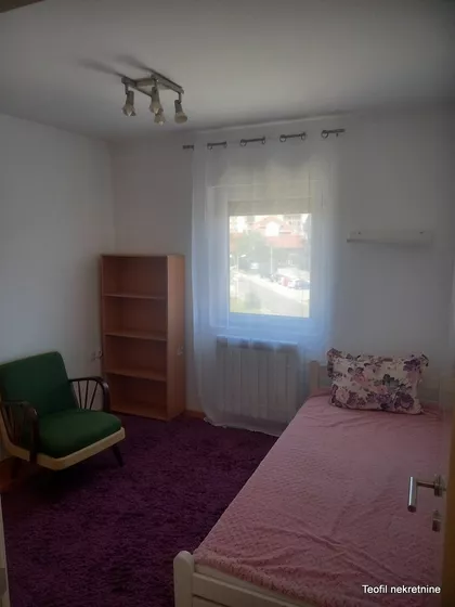 Ugrinovački put | 4zida.rs