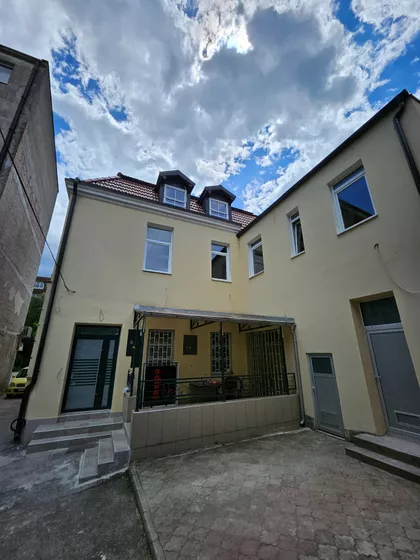 Karađorđeva 99 | 4zida.rs