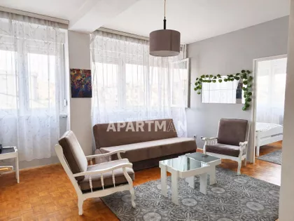 Ustanička | 4zida.rs