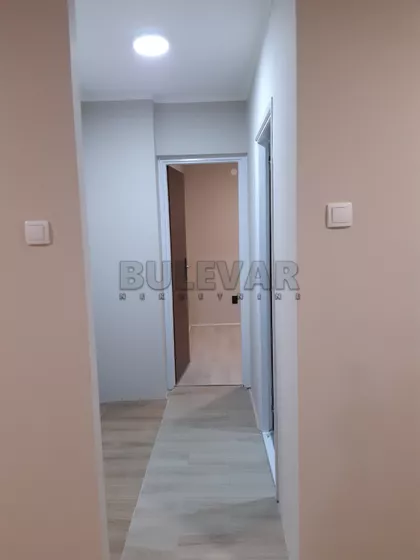 Vladimira Rolovića | 4zida.rs