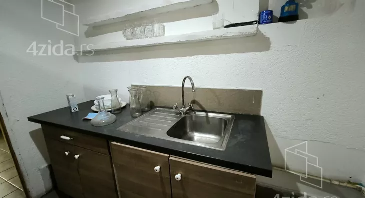 4-etažna kuća | 4zida