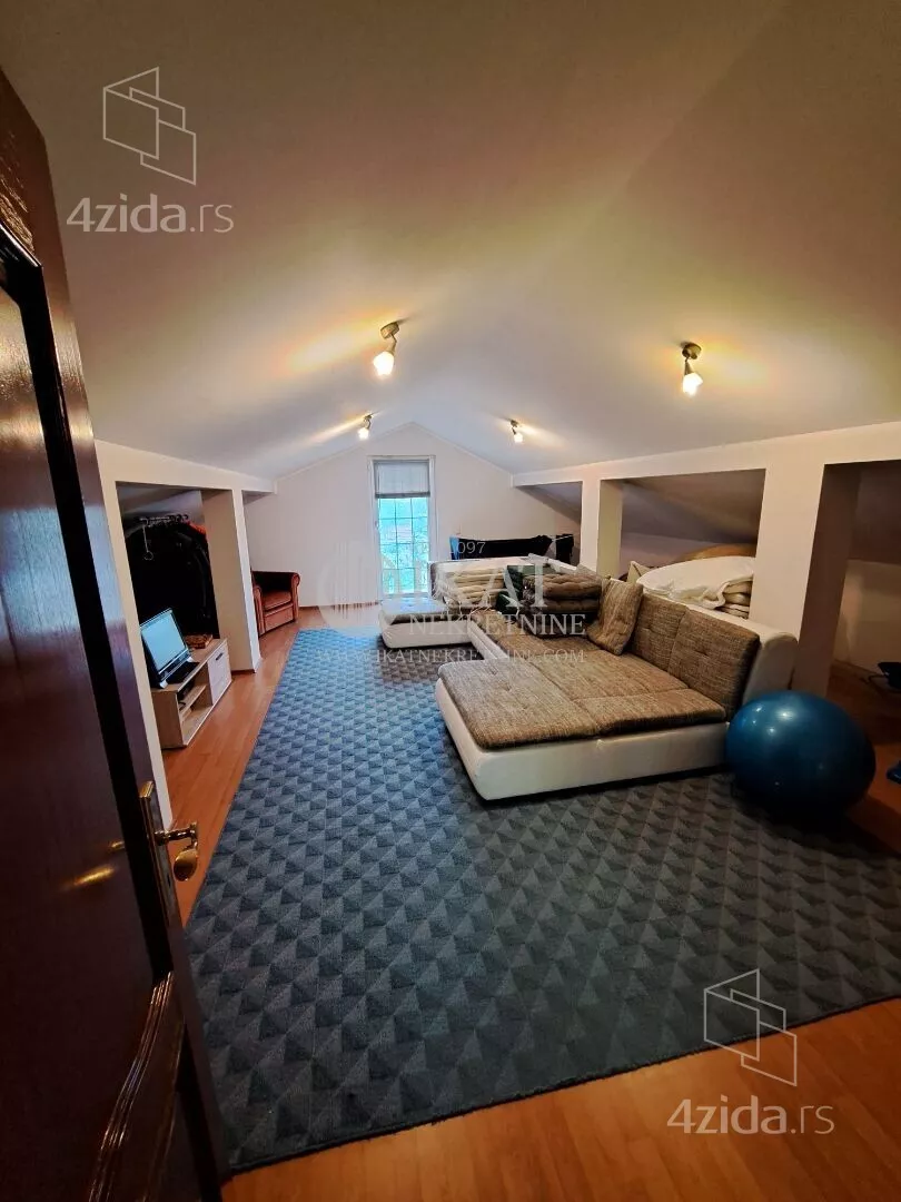 3-etažna kuća | 4zida