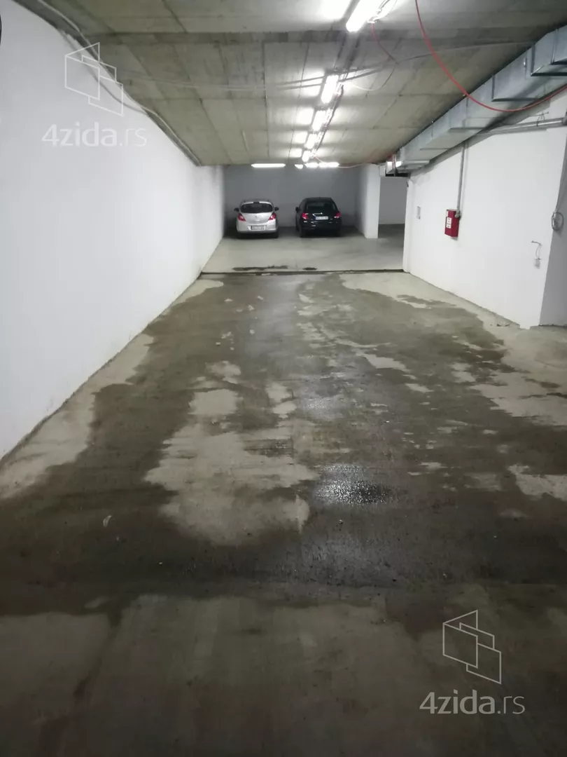 Garaža | 4zida