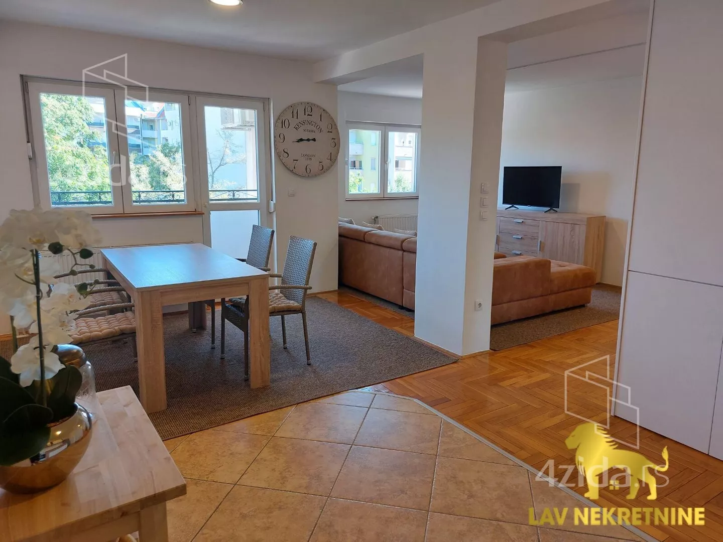 Jednoiposoban stan | 4zida