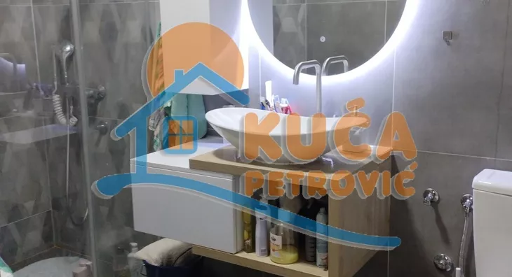 4-etažna kuća | 4zida