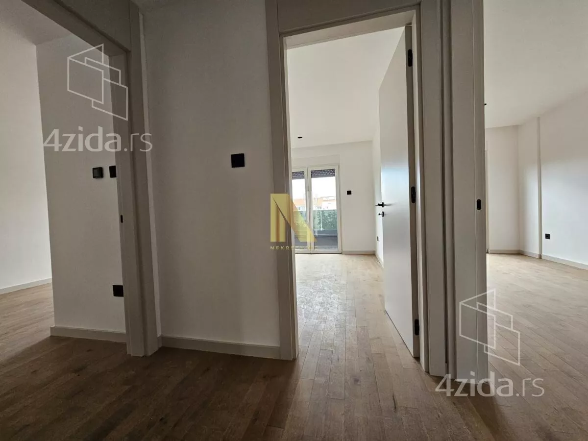 Petosoban stan | 4zida