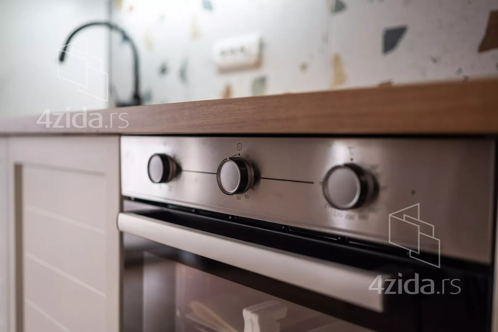 3-etažna kuća | 4zida