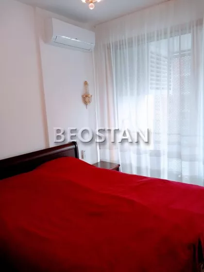 Tadije Sondermajera | 4zida.rs