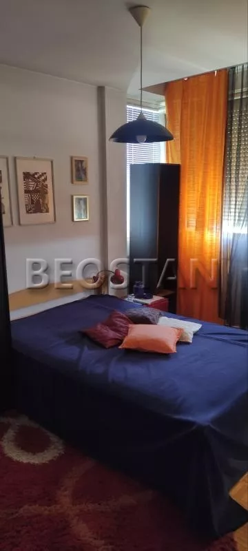 Pariske Komune | 4zida.rs