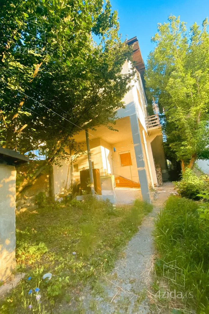 3-etažna kuća | 4zida