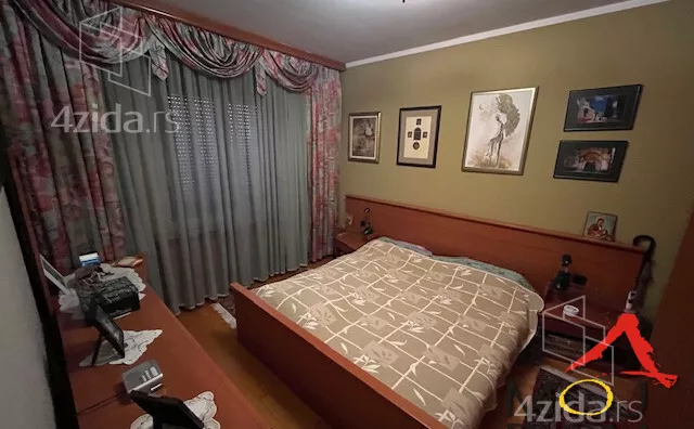 Petosoban stan | 4zida