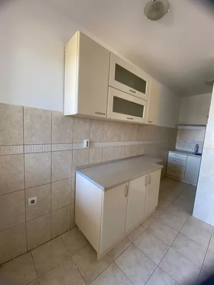 Bulevar Nemanjića, Romanijska | 4zida.rs