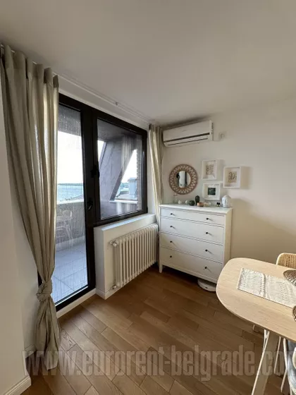 DONJI DORĆOL | 4zida.rs