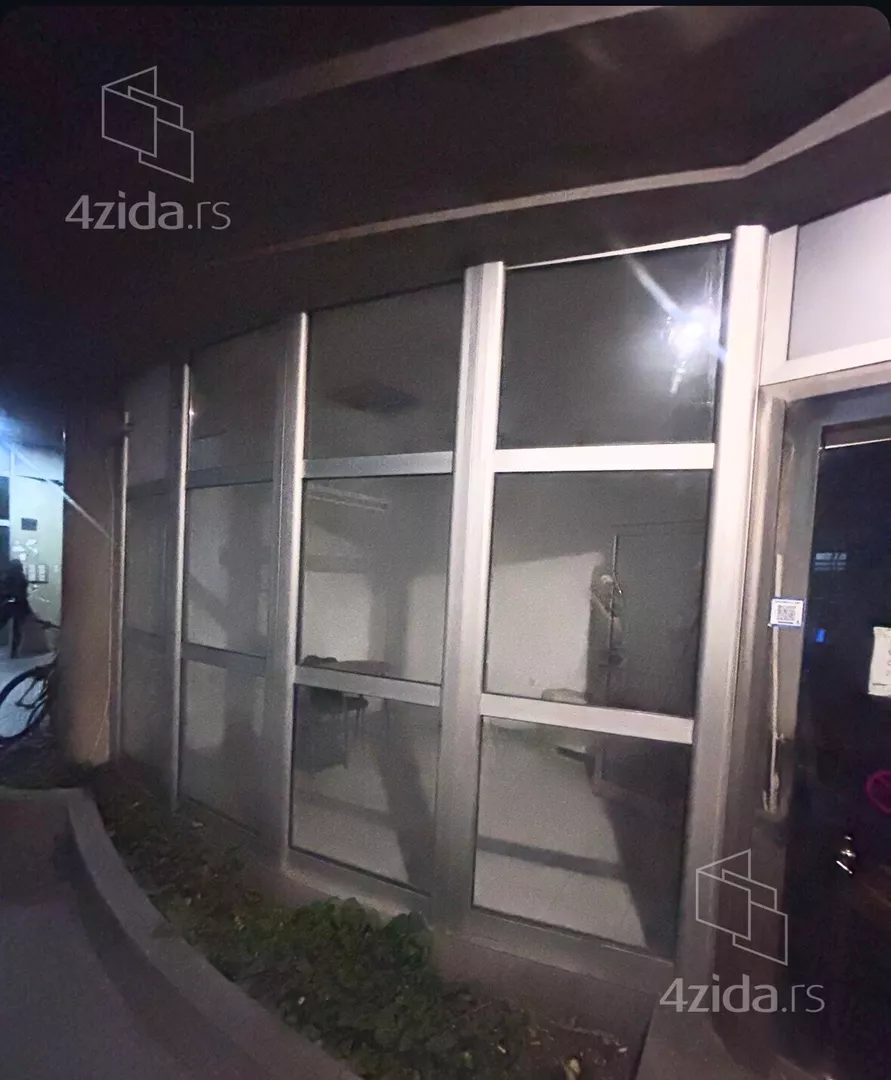 Lokal | 4zida