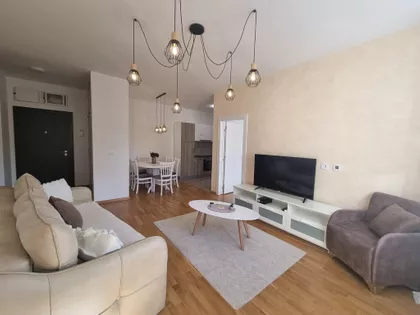 Ugao Kumičićeve i Šolohove | 4zida.rs