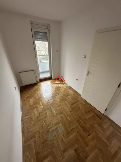 Bulevar Cara Lazara | 4zida.rs