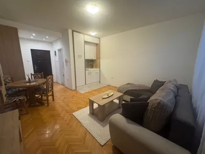 Cara Dušana | 4zida.rs