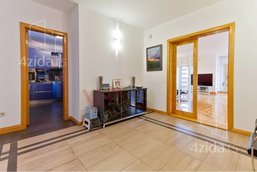 4-etažna kuća | 4zida