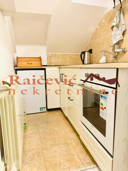 Carice Milice | 4zida.rs