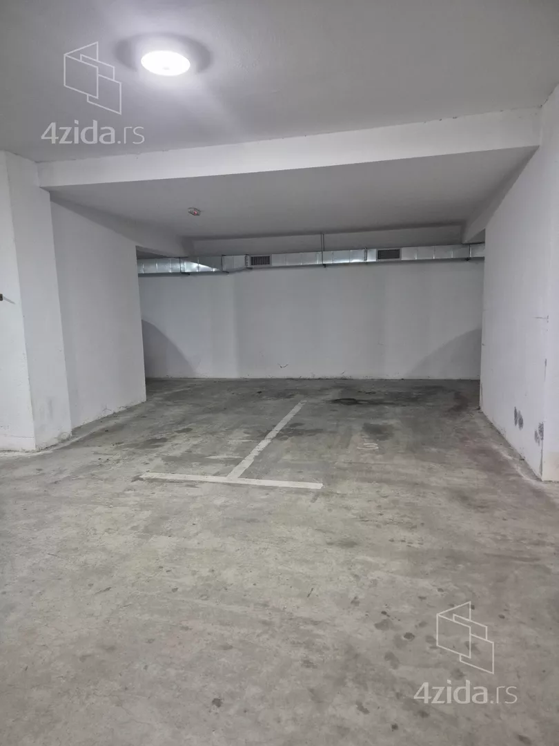 Parking | 4zida