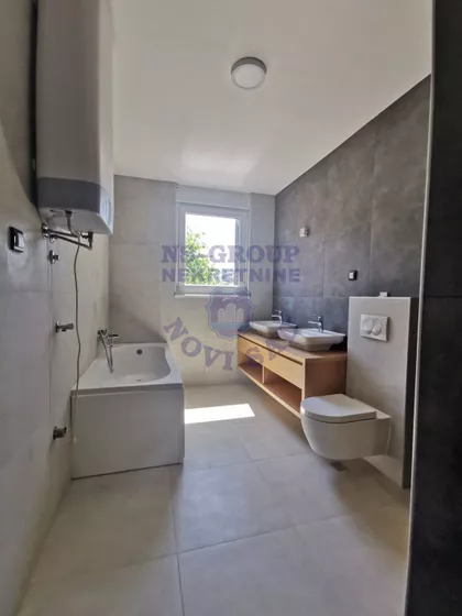 Sremska Kamenica | 4zida.rs